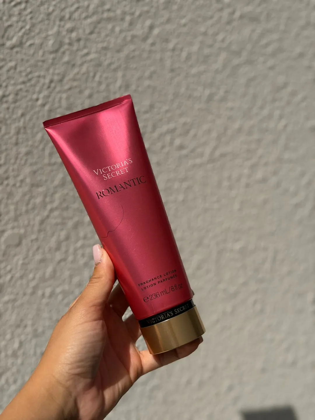 Loção Hidratante Victoria's Secret Romantic 236ml 1