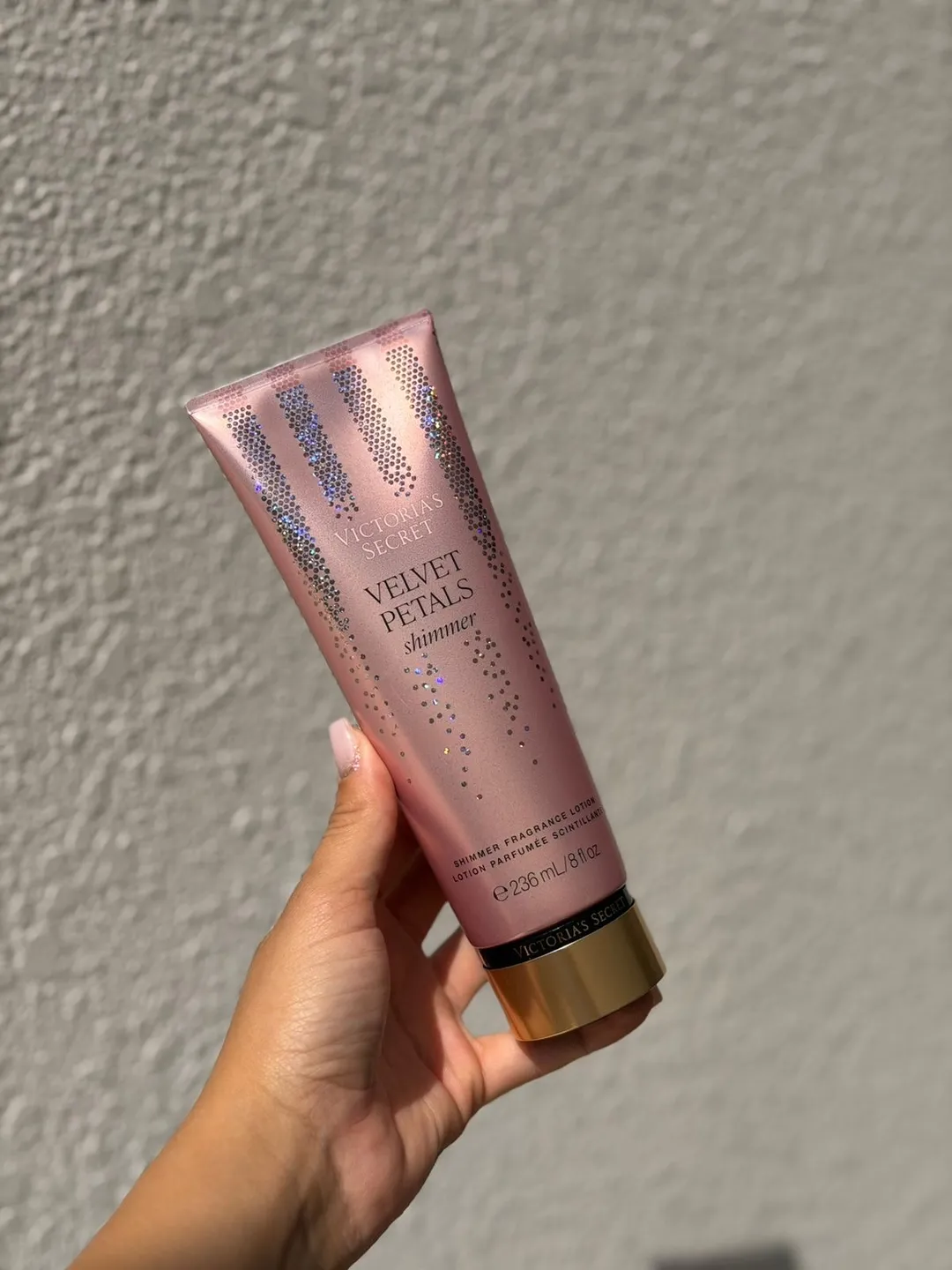 Loção Hidratante Victoria's Secret Velvet Petals Shimmer 236ml 1